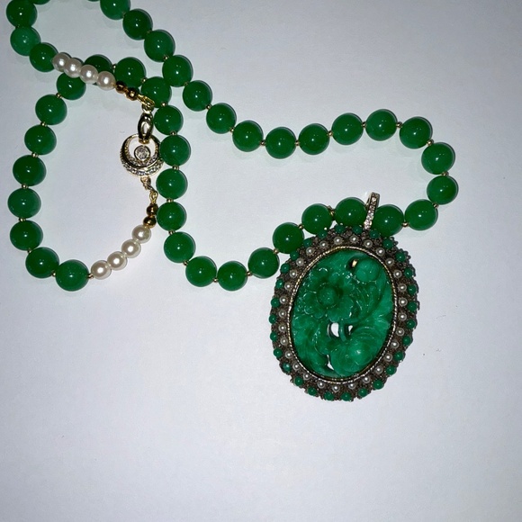 Vintage Jadeite & Pearl Statement Necklace – Art Deco Style Pendant, Double Halo - Picture 8 of 9